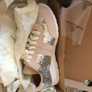 UGG Jaida sneaker 7